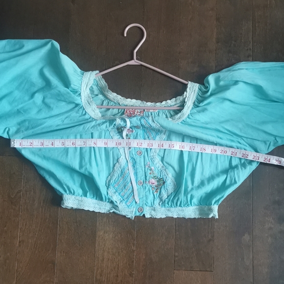 Vintage Embroidered Top - Picture 6 of 7